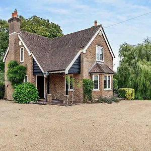 Throop House - Holiday home